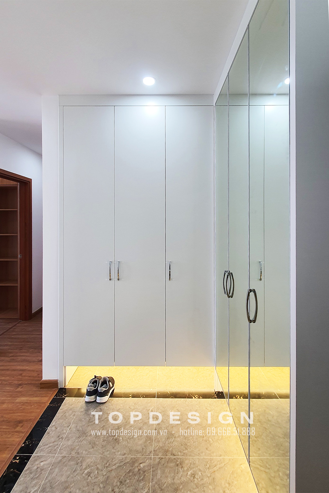 TOP_Interior design and build_The Emerald 1706_07