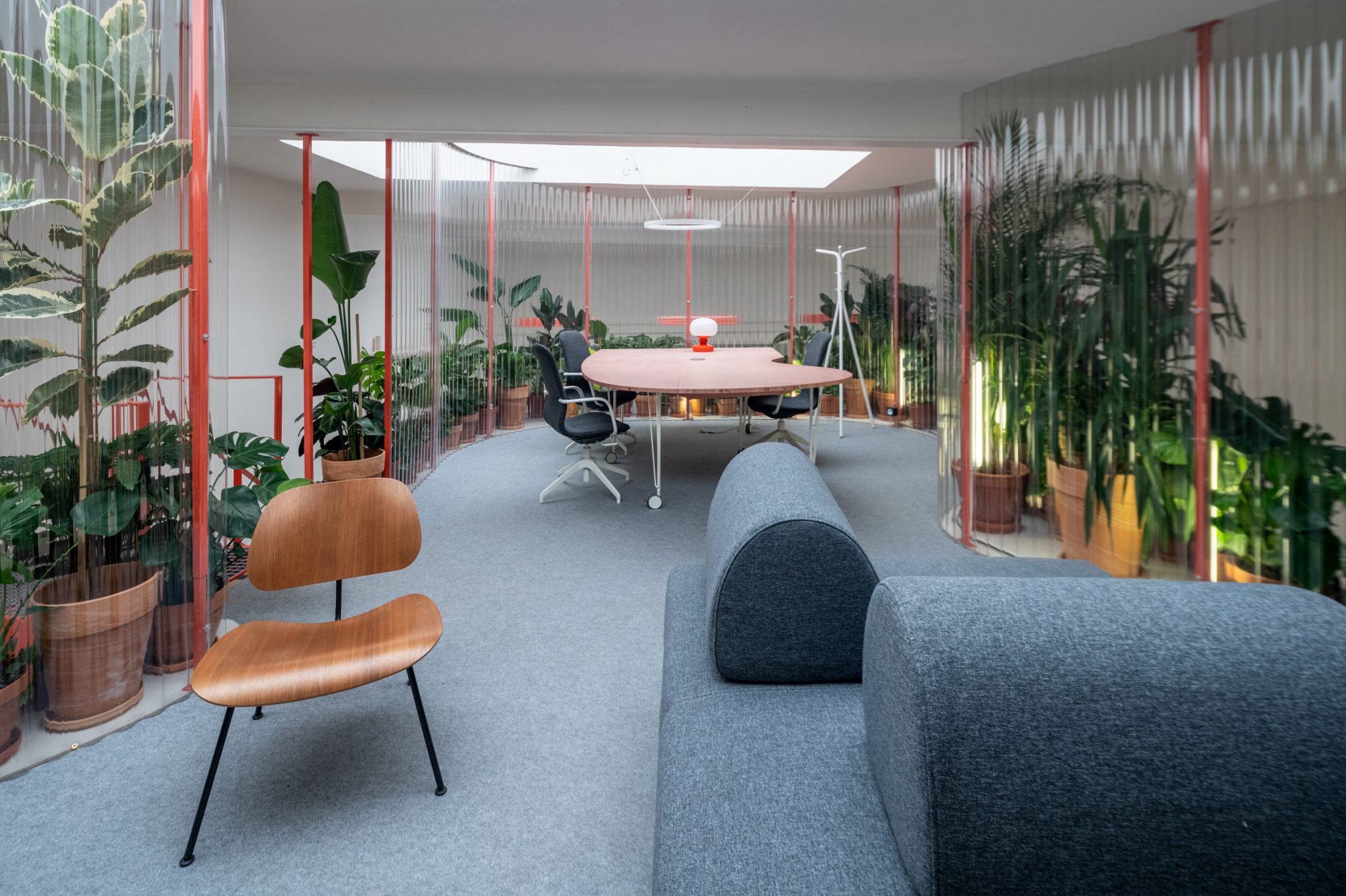 thiết kế nội thất quán cafe không gian xanh 3