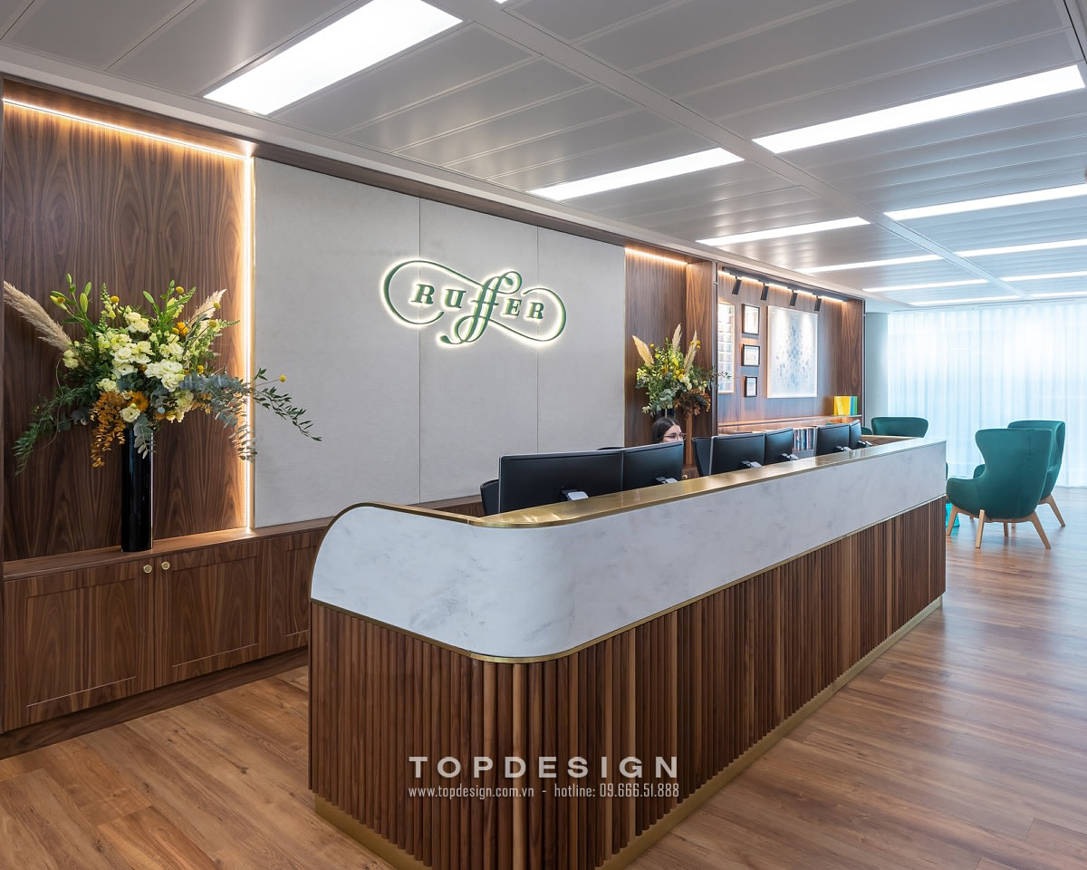 thiết kế setup văn phòng theo logo thương hiệu TOPDESIGN