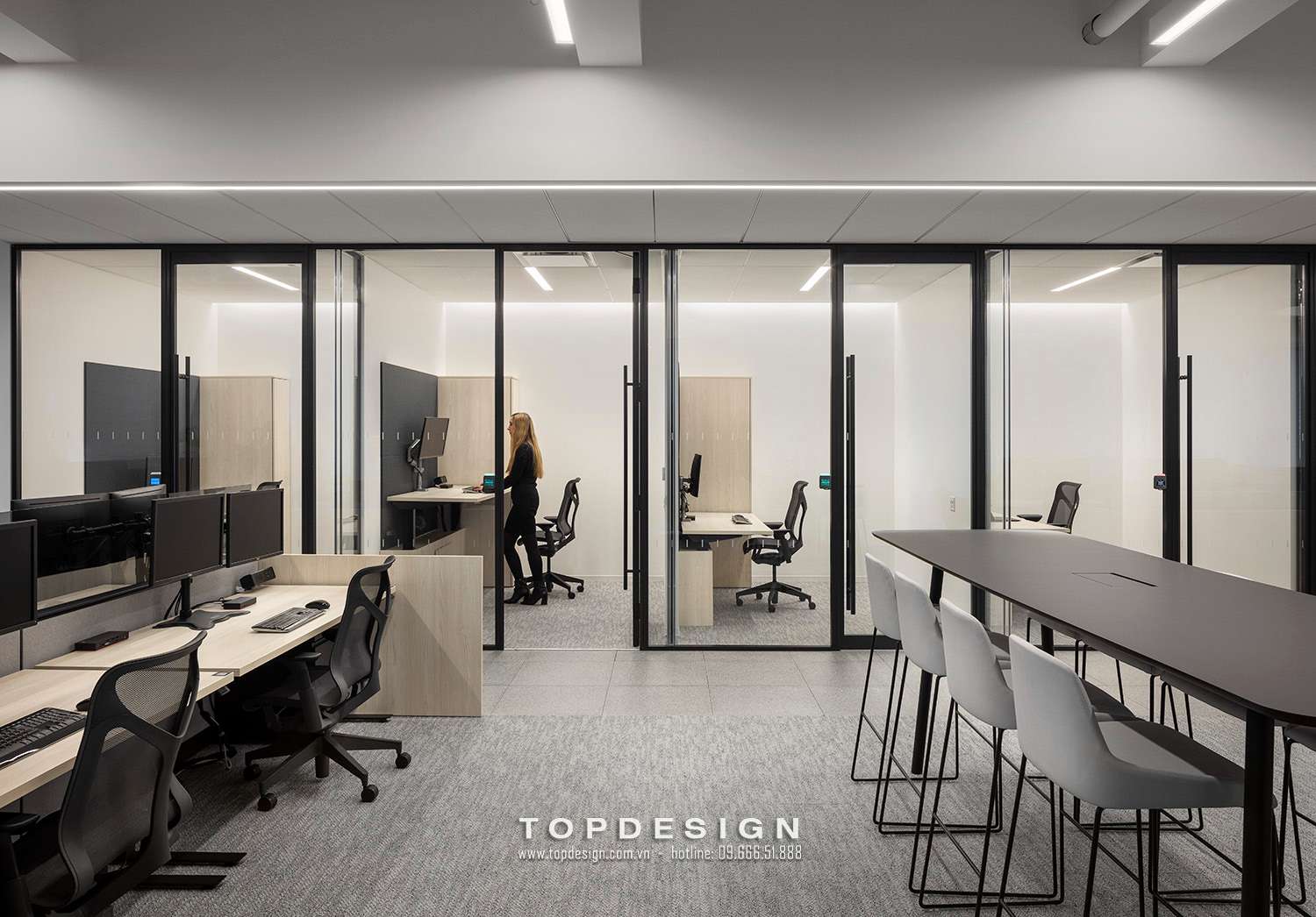 9.Thiết kế văn phòng công ty bất động sản tinh tế thời thượng_TOPDESIGN