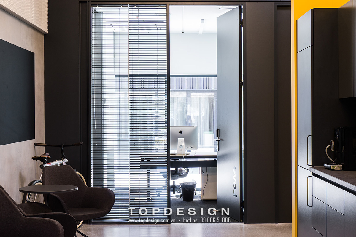 thiết kế văn phòng phong cách tối giản - TOPDESIGN 2