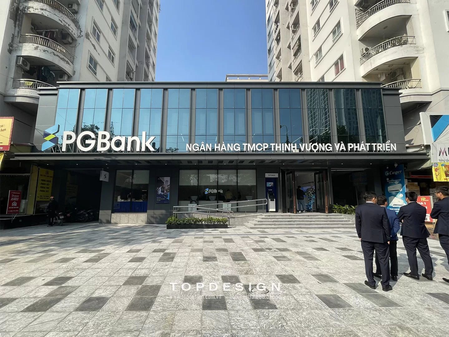 Thi công nội thất ngân hàng PG Bank - Topdesign 01